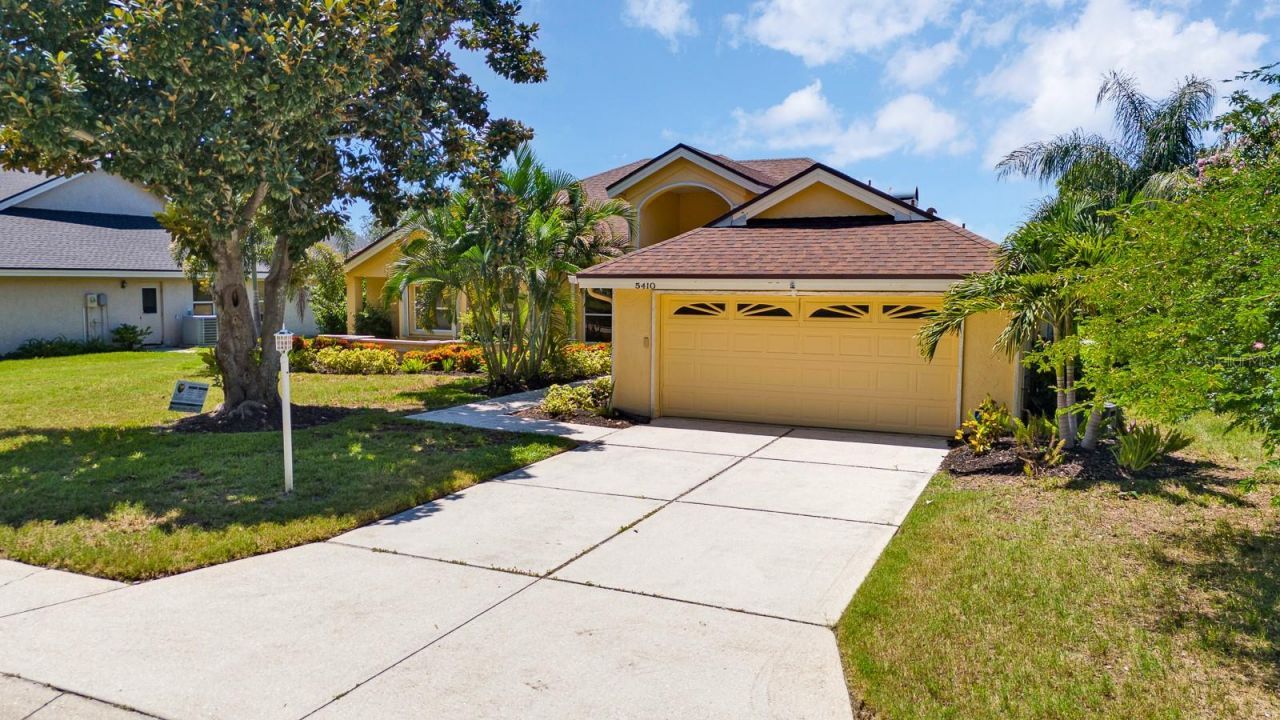 5410 61st St E, Bradenton, FL 34203 Photo