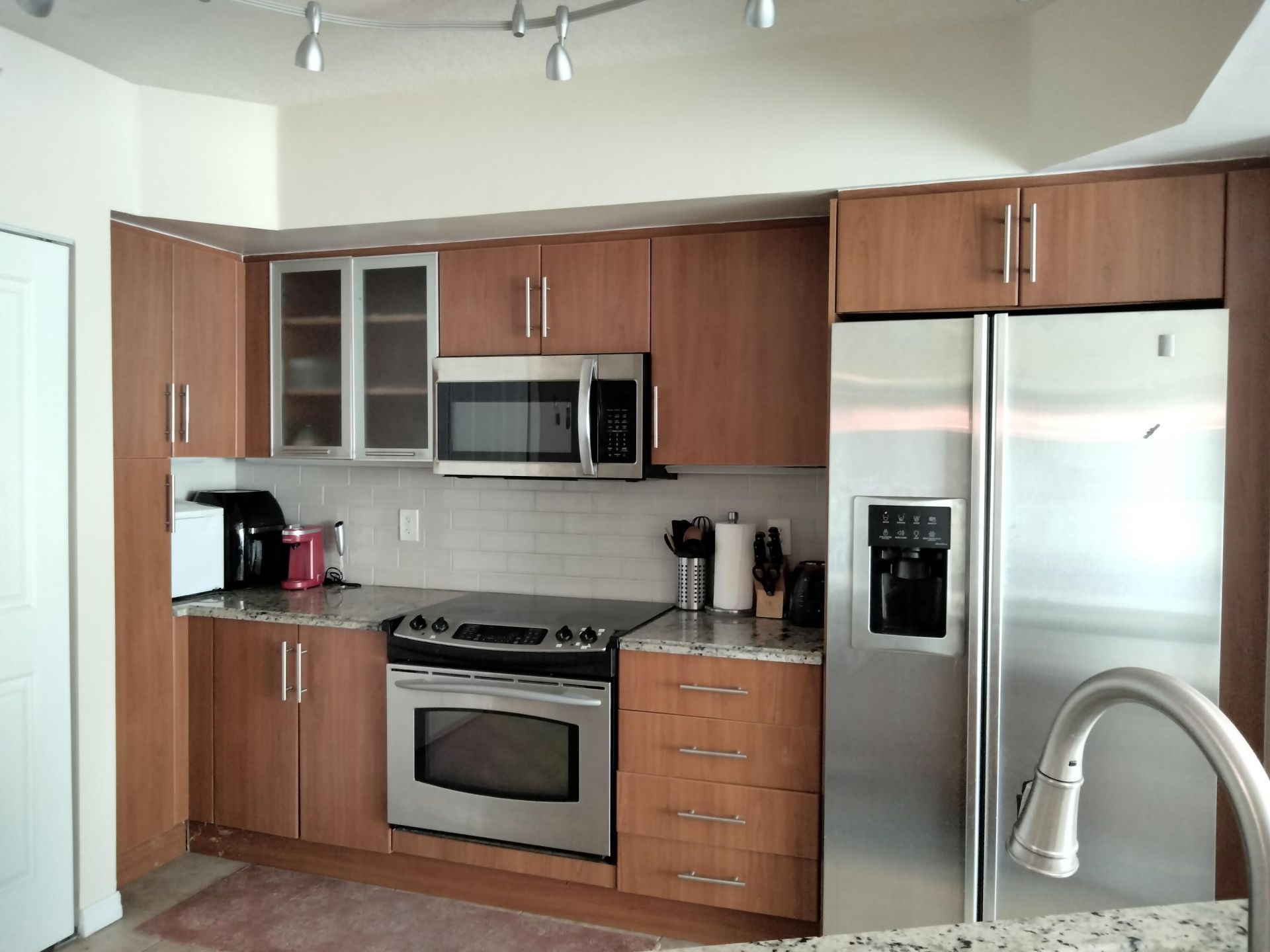 600 S Dixie Highway, Unit 723, West Palm Beach, FL 33401 Photo