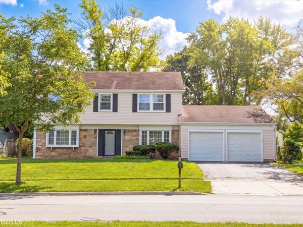 1111 Plum Grove Circle , Buffalo Grove, IL 60089