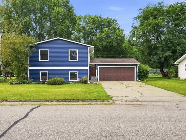 827 E Olson Street, Blair, WI 54616