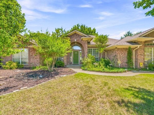 308 Tanglewood Trail, Stephenville, TX 76401