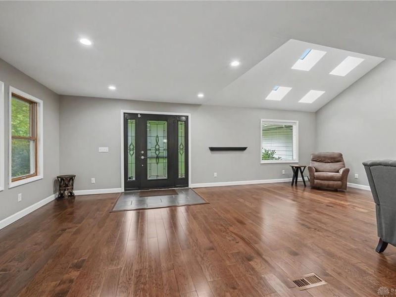 101 Thruston Boulevard, Oakwood, OH 45409 Photo 3