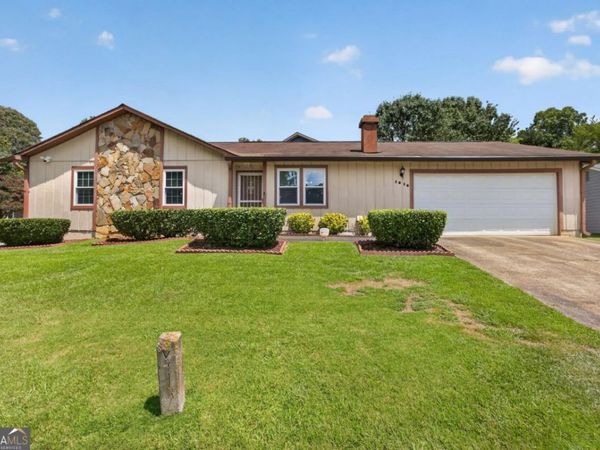 1019 Park West Lane, Stone Mountain, GA 30088