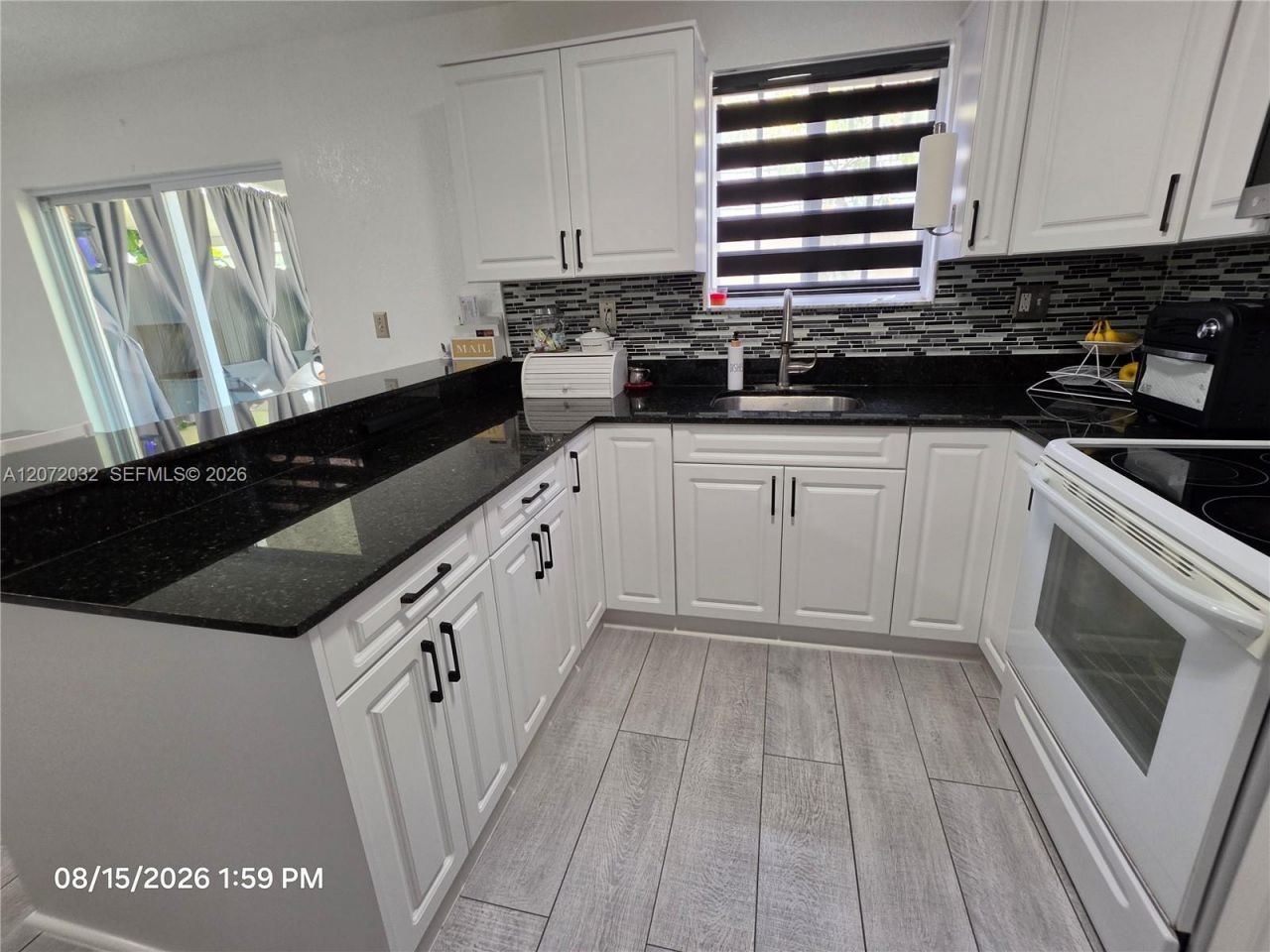 11424 NW 94th Pl , Unit 7, Hialeah Gardens, FL 33018 Photo