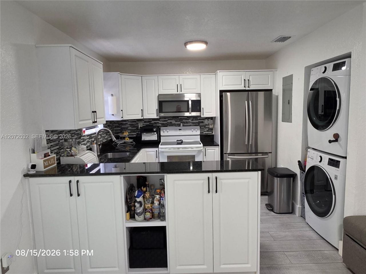 11424 NW 94th Pl , Unit 7, Hialeah Gardens, FL 33018 Photo