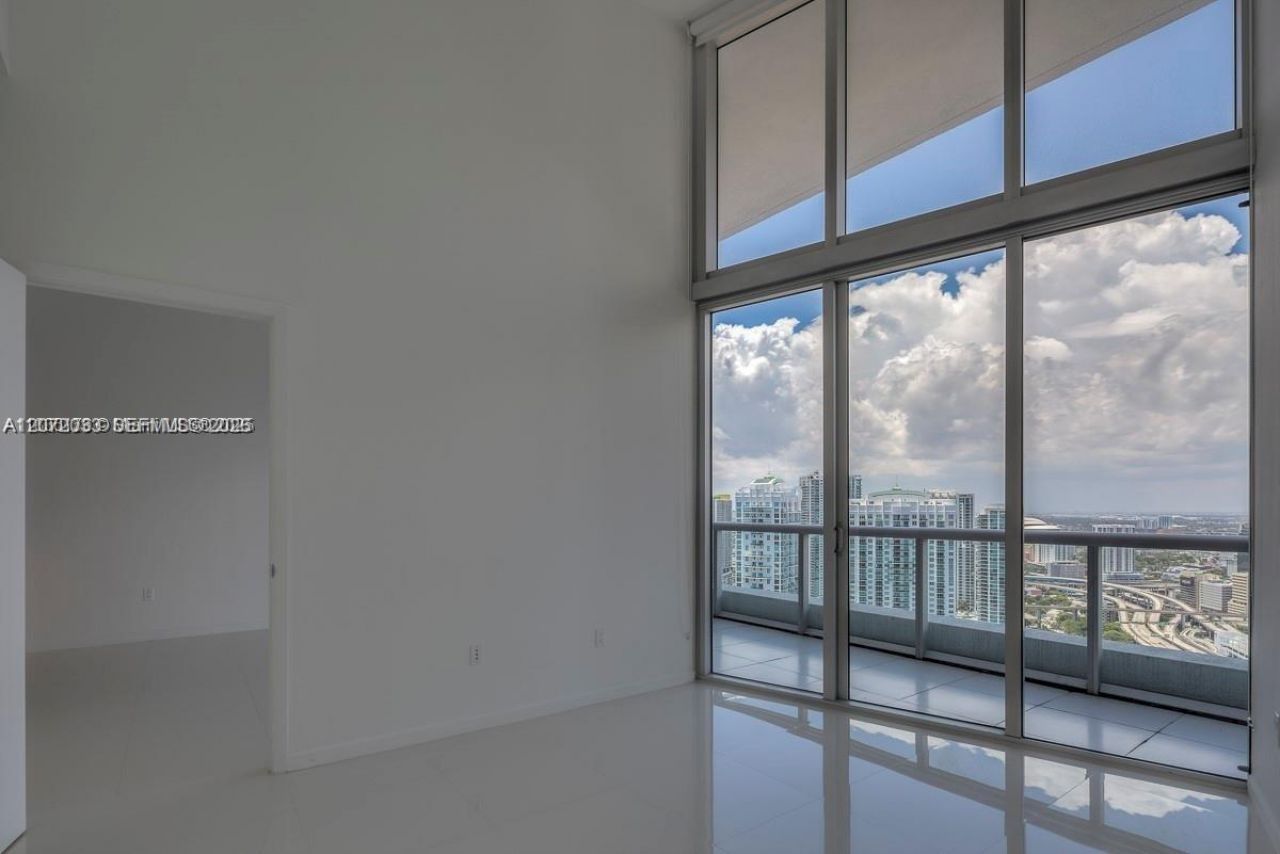 465 Brickell Ave , Unit 4104, Miami, FL 33131 Photo
