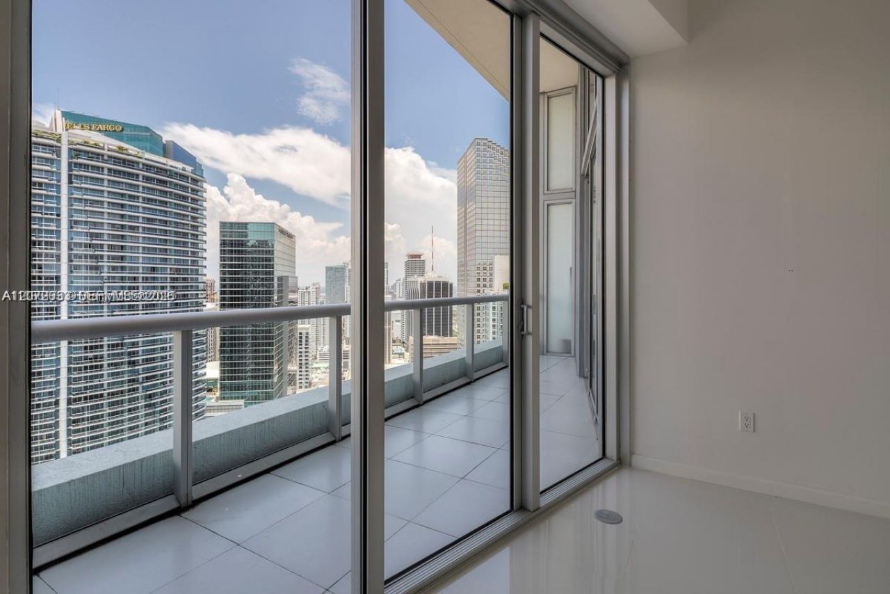 465 Brickell Ave , Unit 4104, Miami, FL 33131 Photo