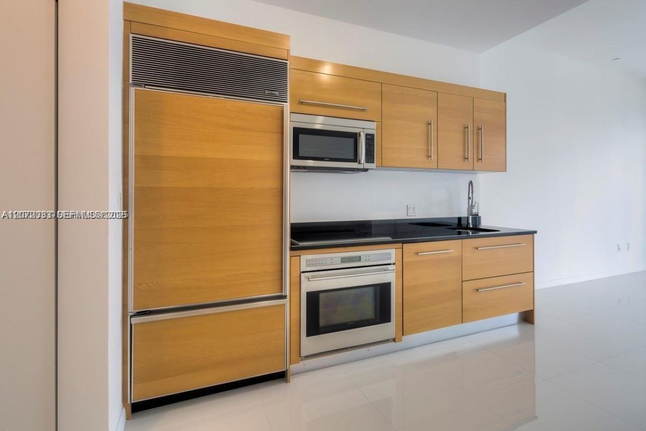 465 Brickell Ave , Unit 4104, Miami, FL 33131 Photo