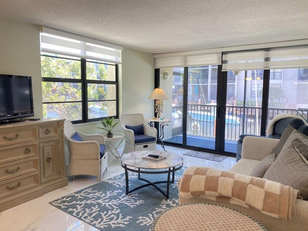 2 Royal Palm Way, Unit 101, Boca Raton, FL 33432