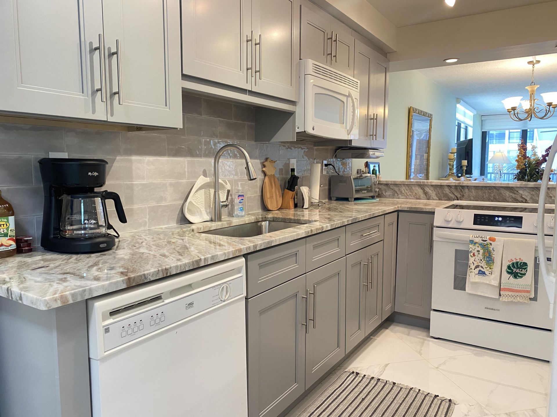 2 Royal Palm Way, Unit 101, Boca Raton, FL 33432 Photo