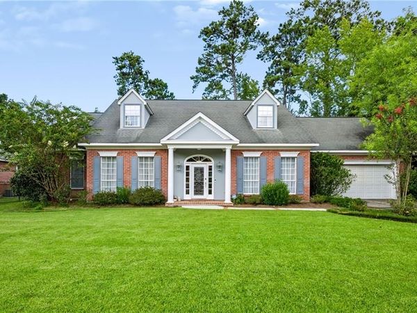88 LONGWOOD Drive, Mandeville, LA 70471