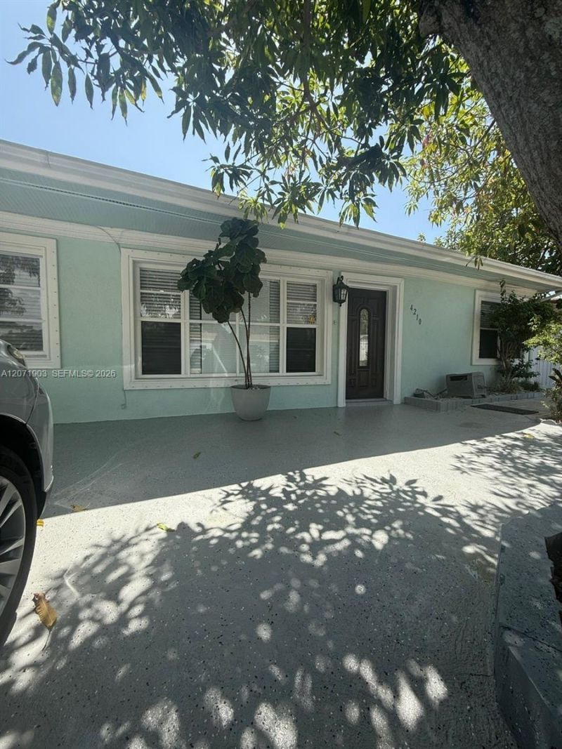 4210 NE 12th Ter, Unit 4210, Pompano Beach, FL 33064 Photo