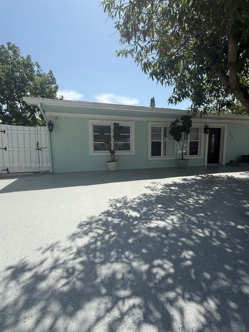 4210 NE 12th Ter, Unit 4210, Pompano Beach, FL 33064 Photo