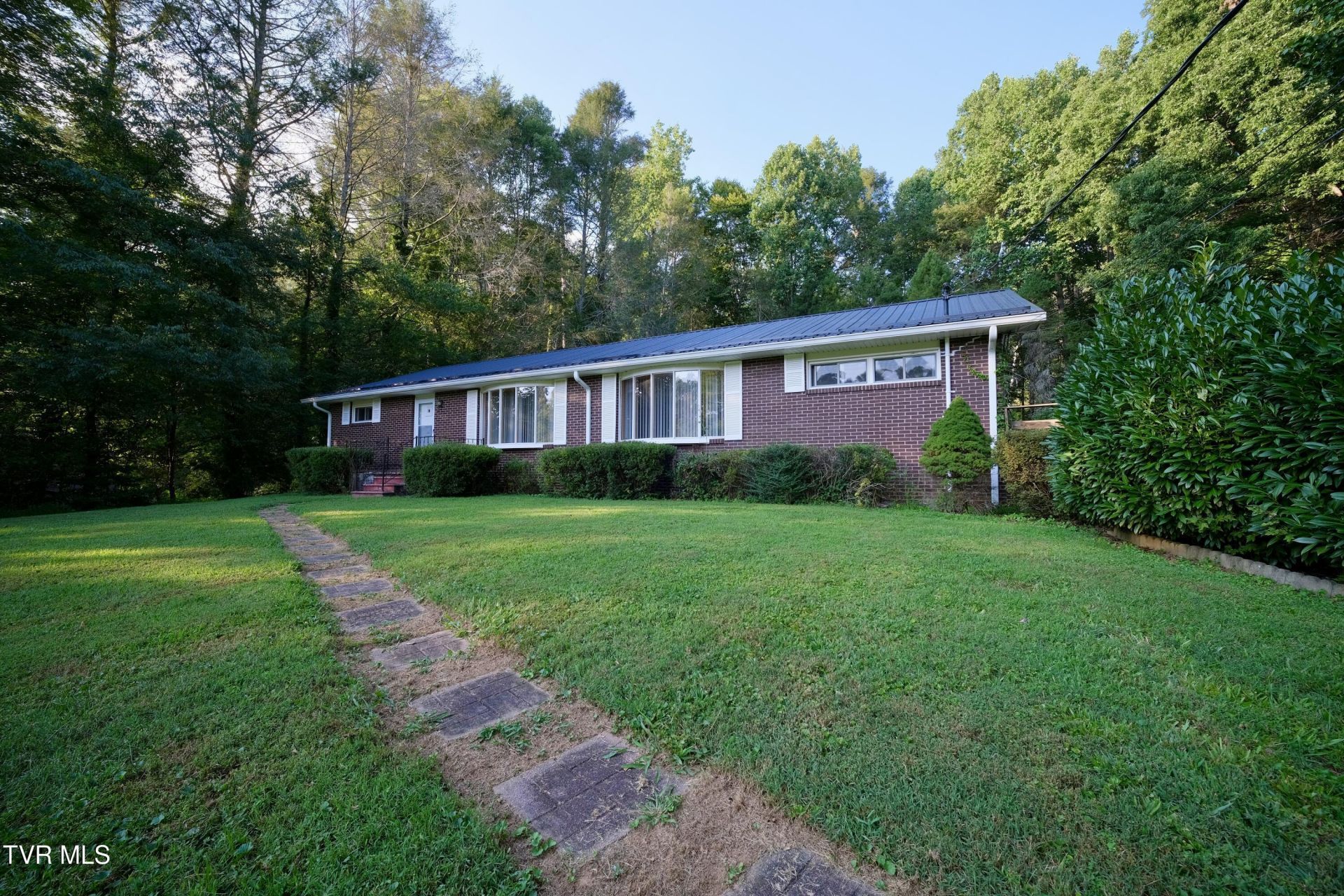 123 Rolling Hills Road, Erwin, TN 37650 Main Photo