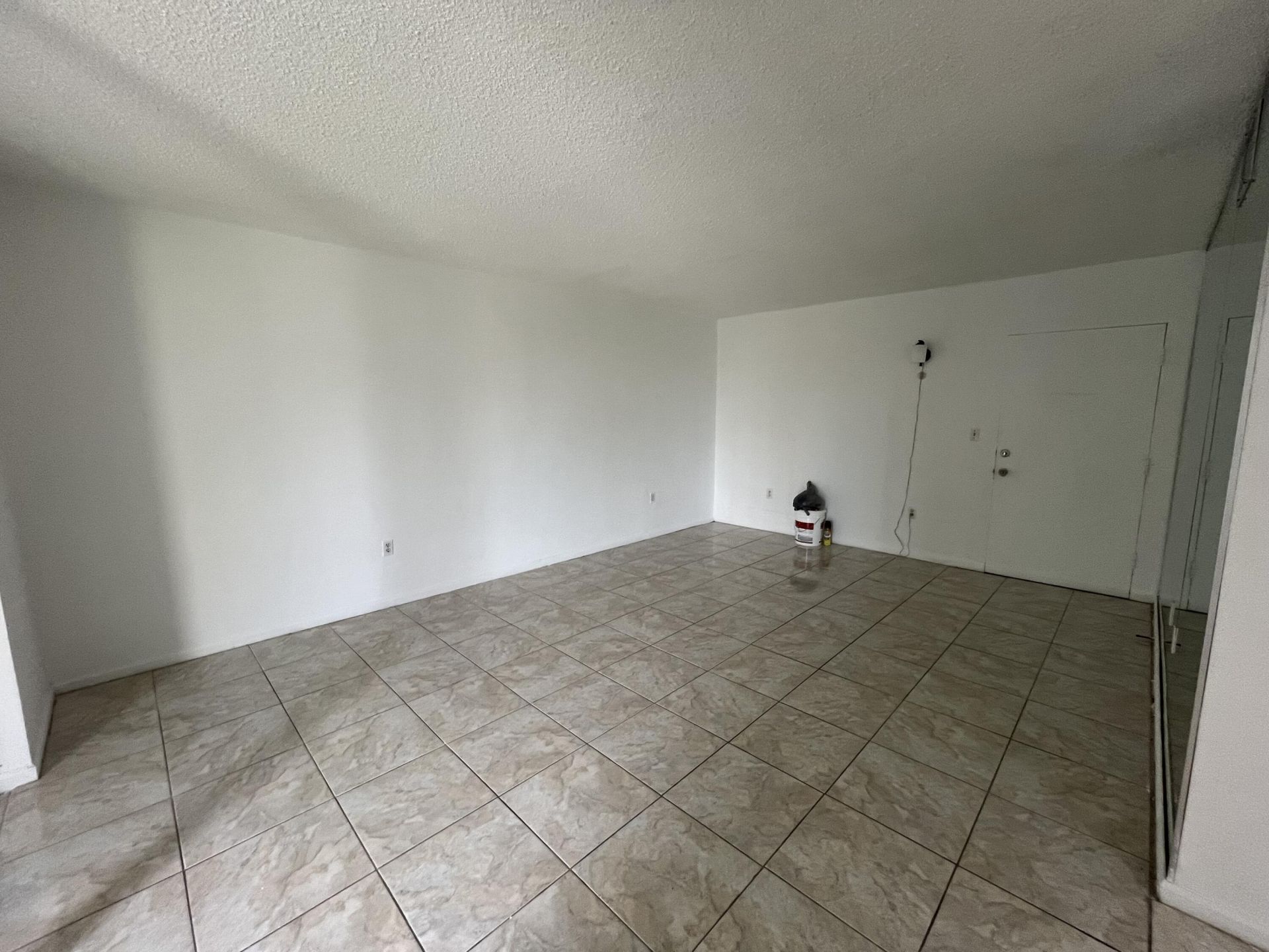 2930 Point East Drive, Unit E203, Aventura, FL 33160 Photo
