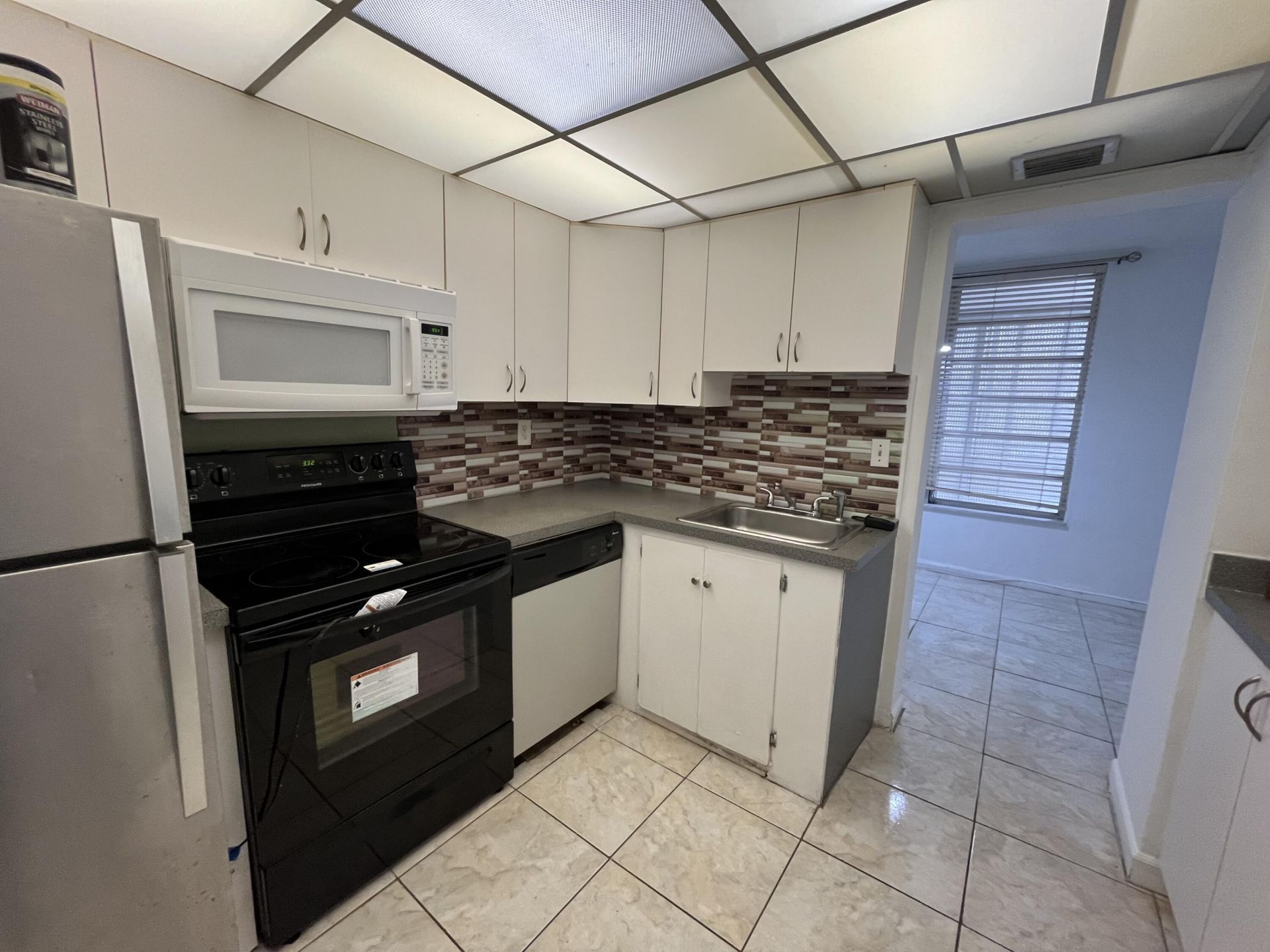 2930 Point East Drive, Unit E203, Aventura, FL 33160 Photo