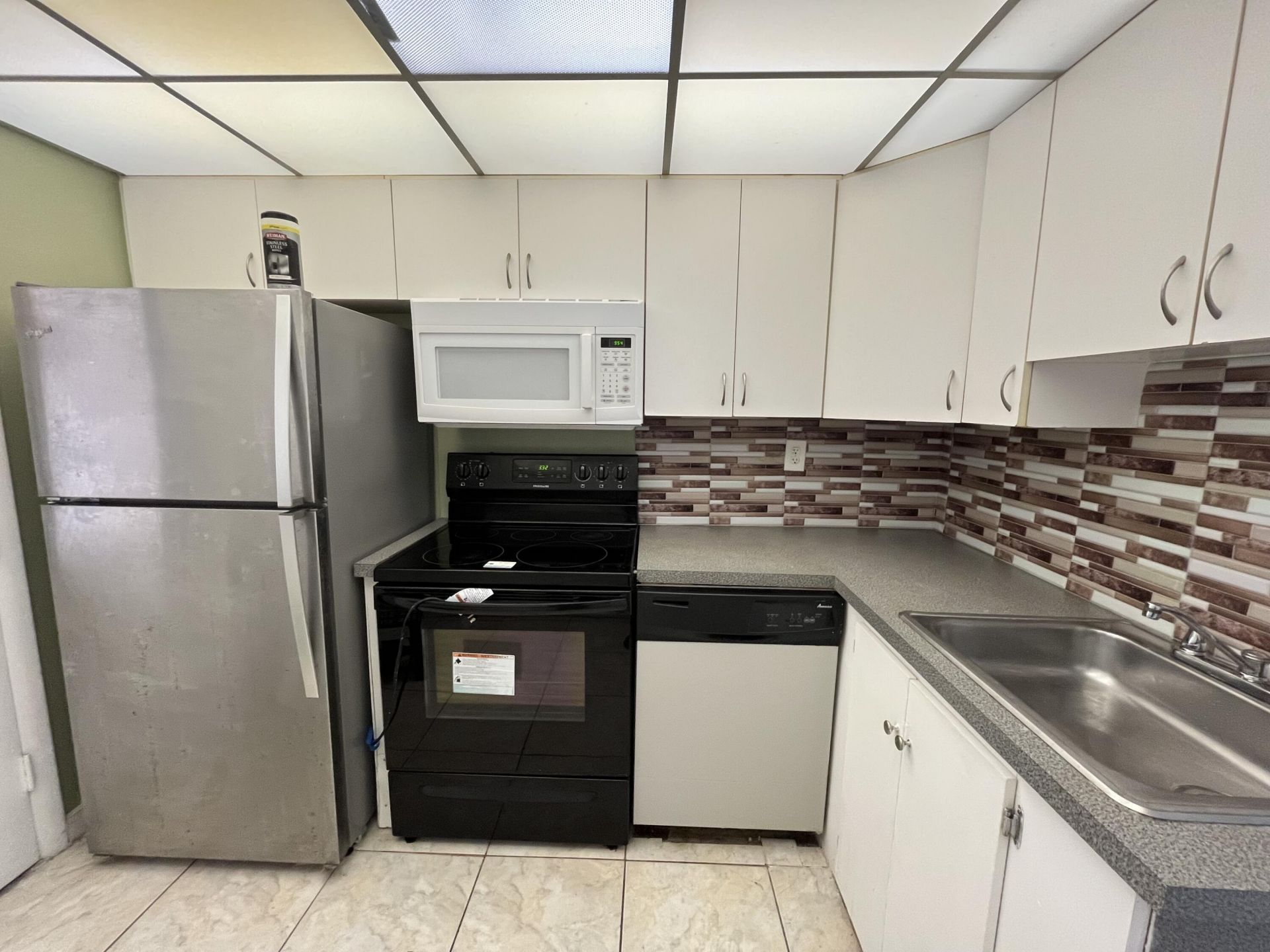 2930 Point East Drive, Unit E203, Aventura, FL 33160 Photo