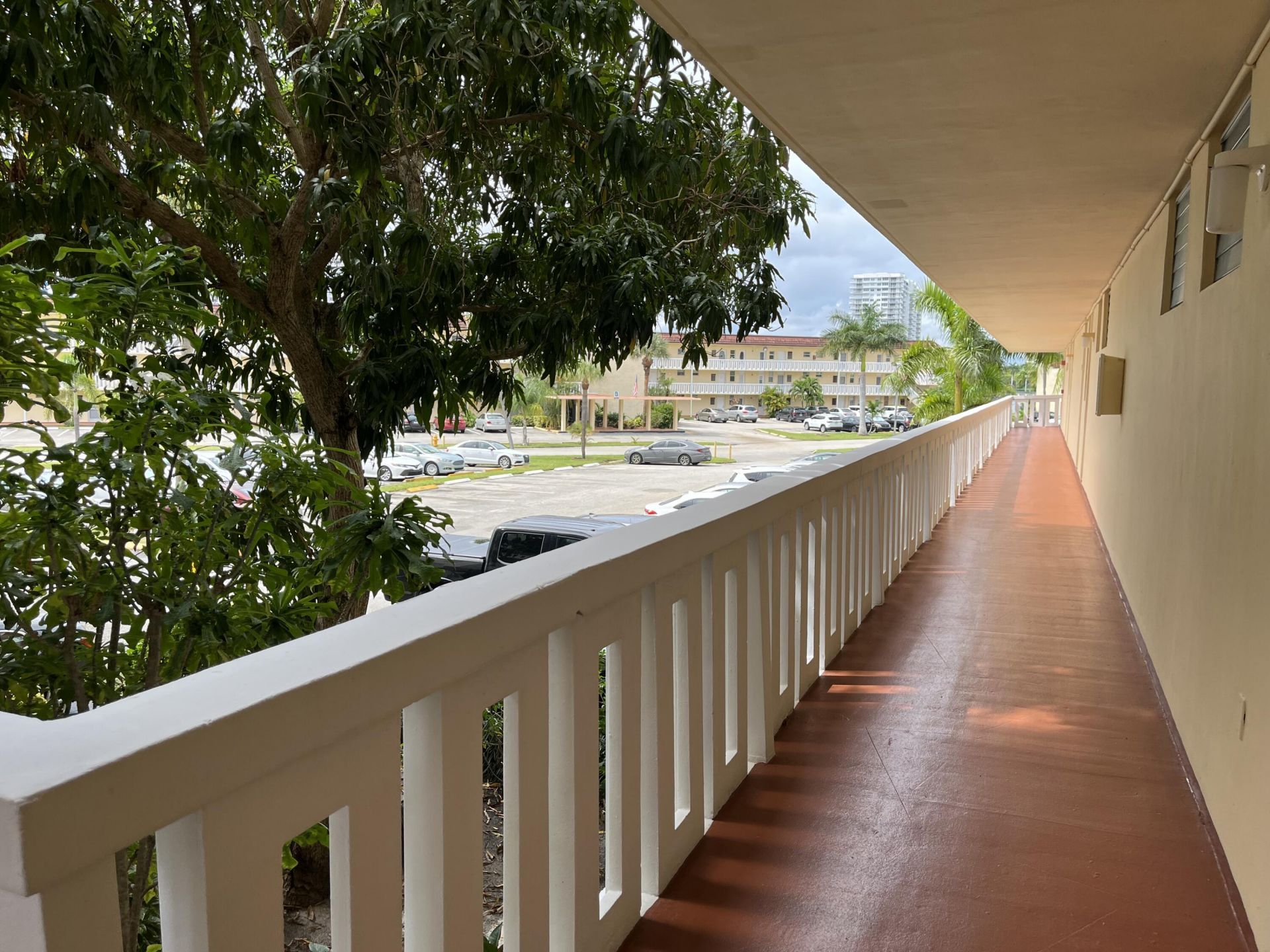 2930 Point East Drive, Unit E203, Aventura, FL 33160 Photo