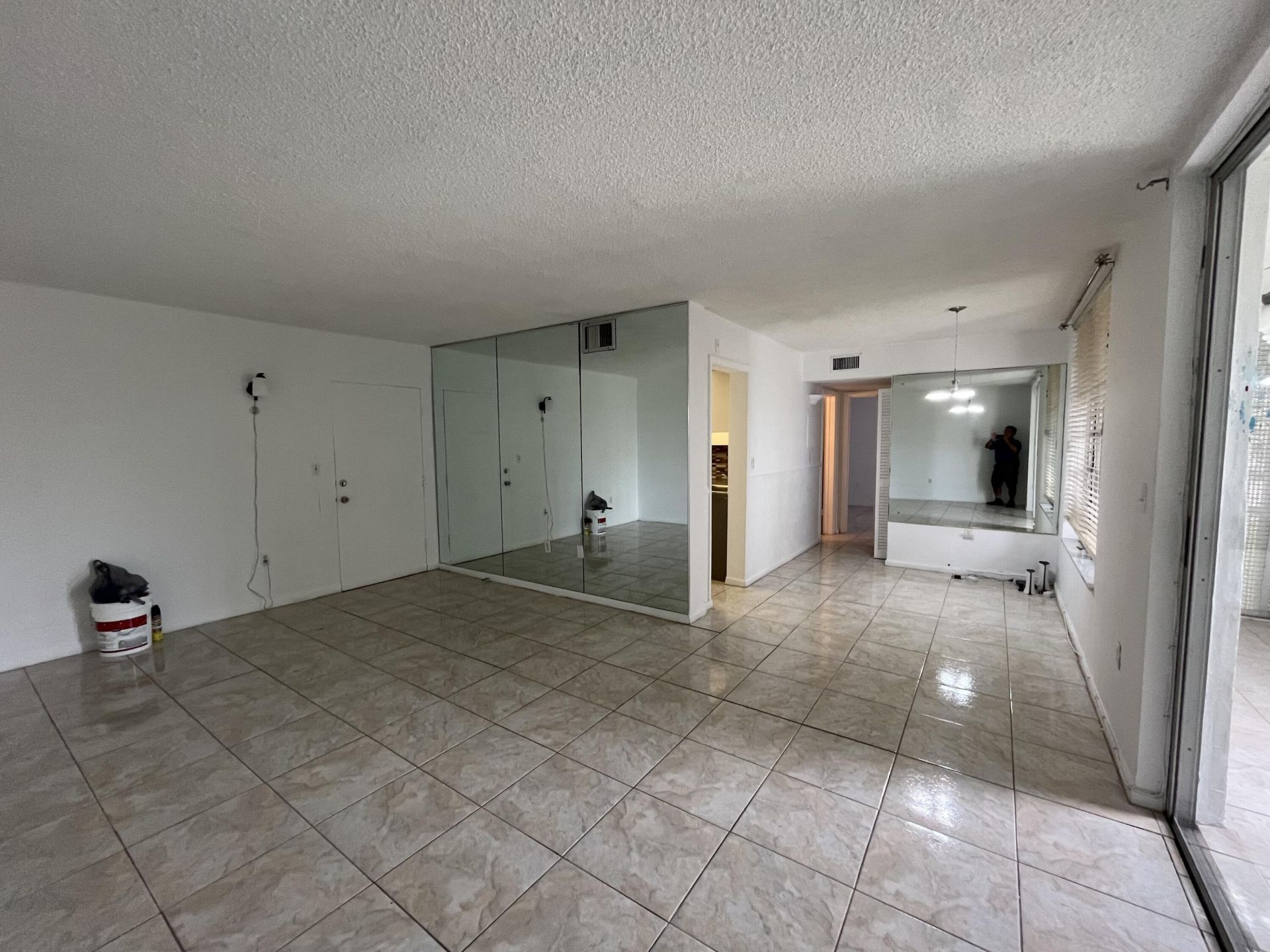 2930 Point East Drive, Unit E203, Aventura, FL 33160 Photo