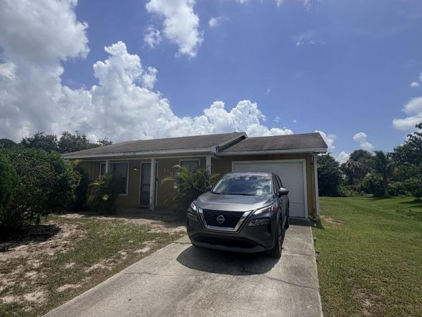 1166 SW ELEUTHERA Avenue, Port St. Lucie, FL 34953
