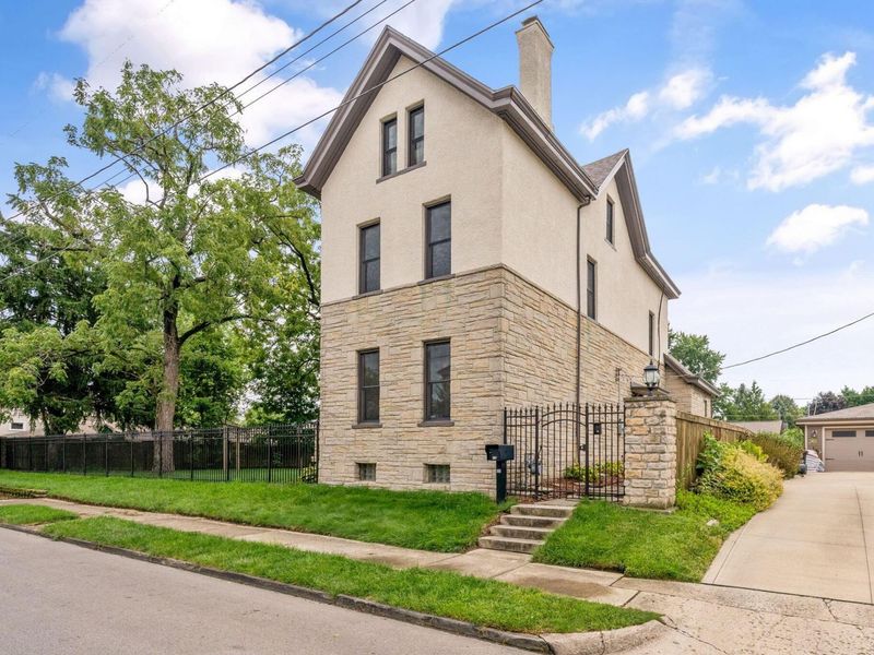 367 E Jenkins Avenue, Columbus, OH 43207 Photo 3