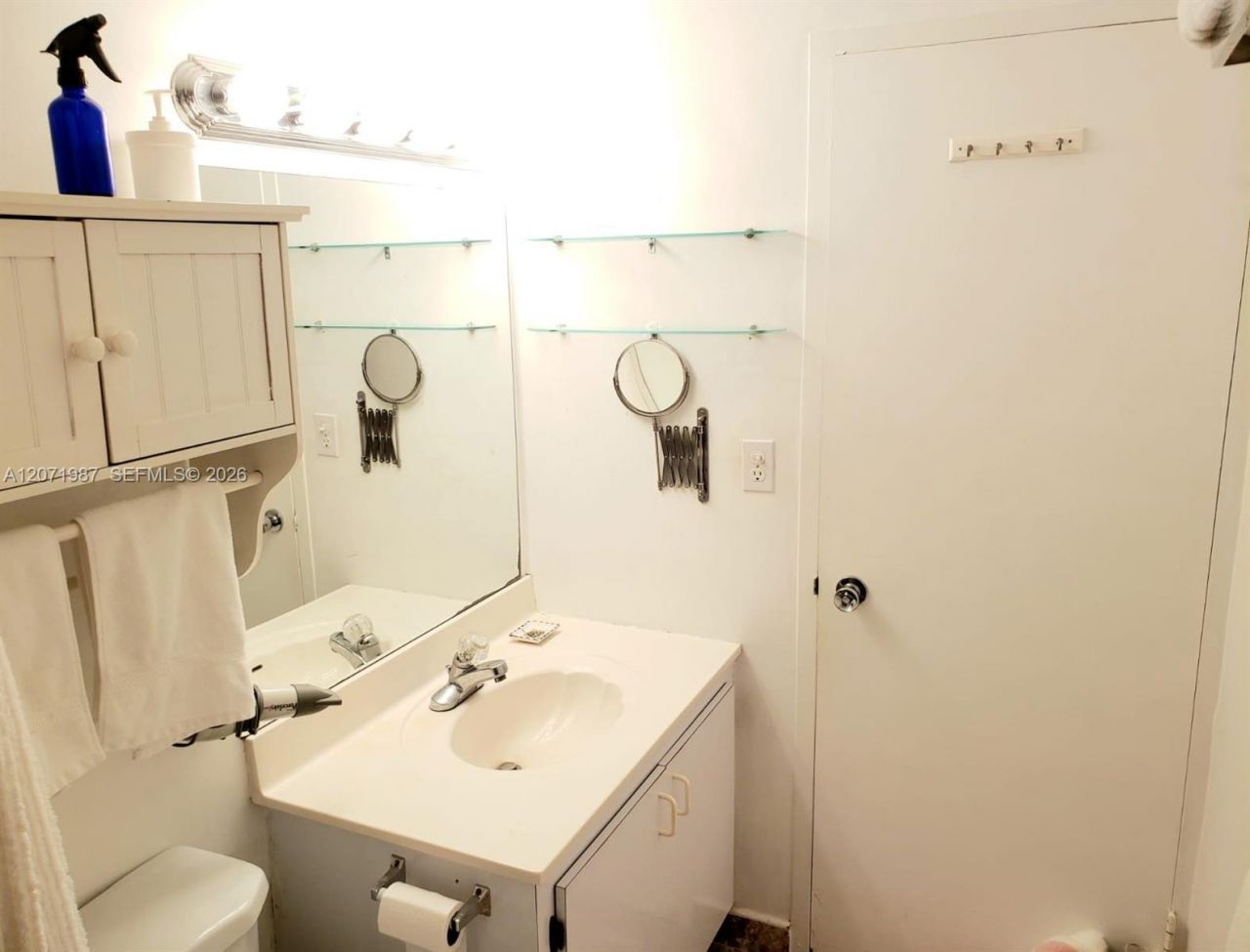 801 Brickell Bay Dr , Unit 1767, Miami, FL 33131 Photo