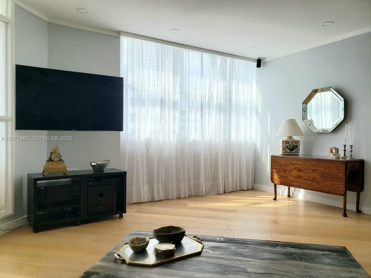 801 Brickell Bay Dr , Unit 1767, Miami, FL 33131 Photo