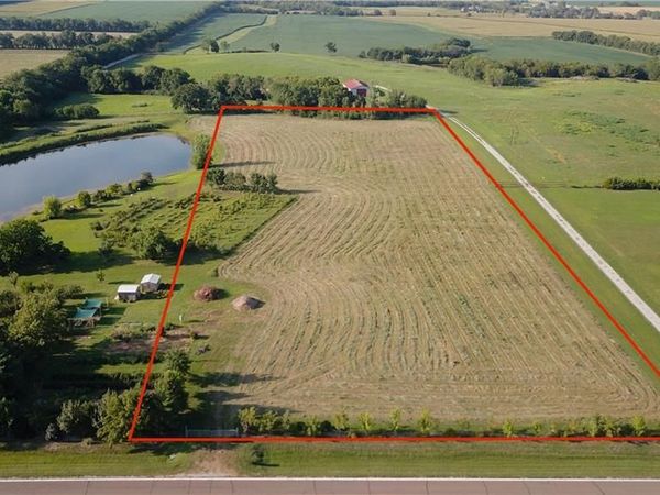 N 700 Road, Eudora, KS 66025