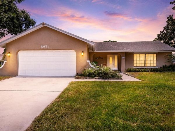 8971 ANGELICA DRIVE , ORLANDO, FL 32836