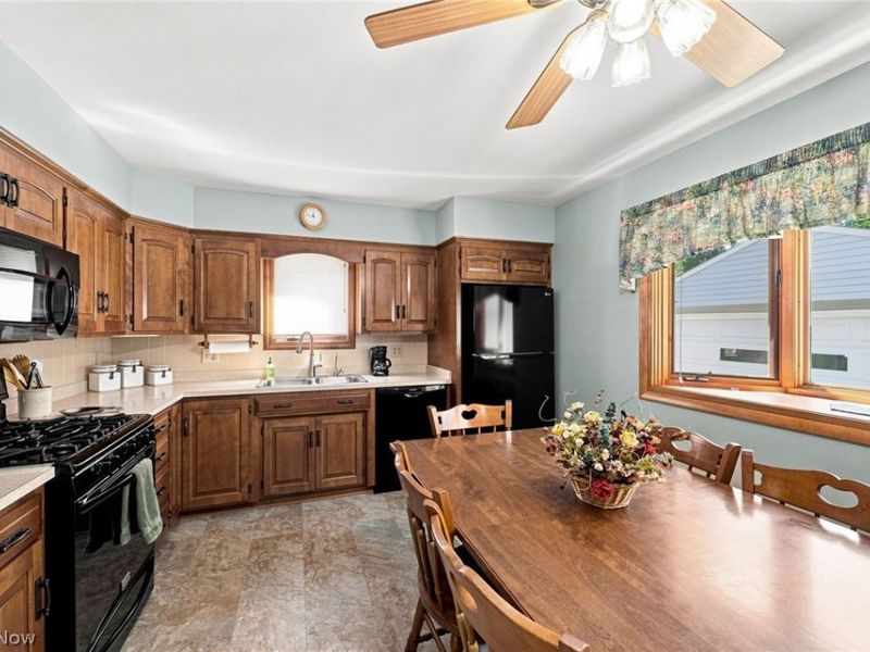 146 Lowrie Boulevard, Northfield, OH 44067 Photo 10