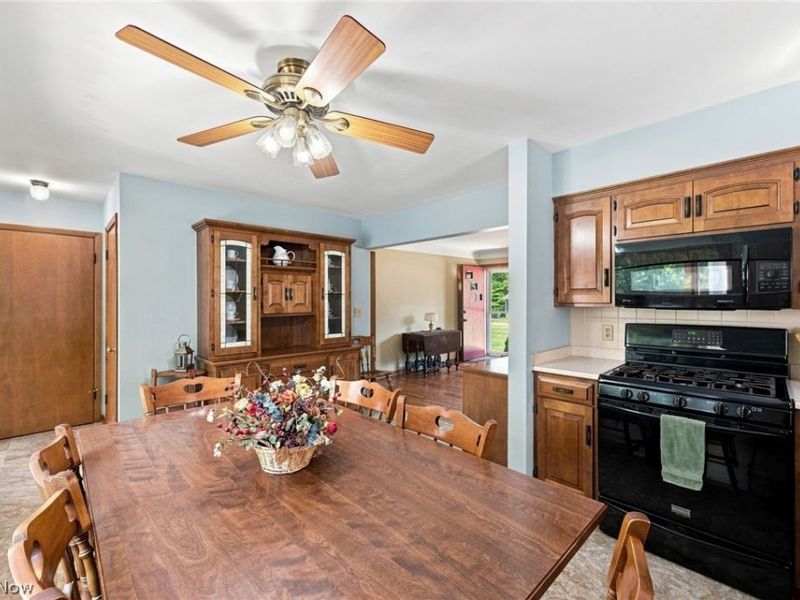 146 Lowrie Boulevard, Northfield, OH 44067 Photo 12