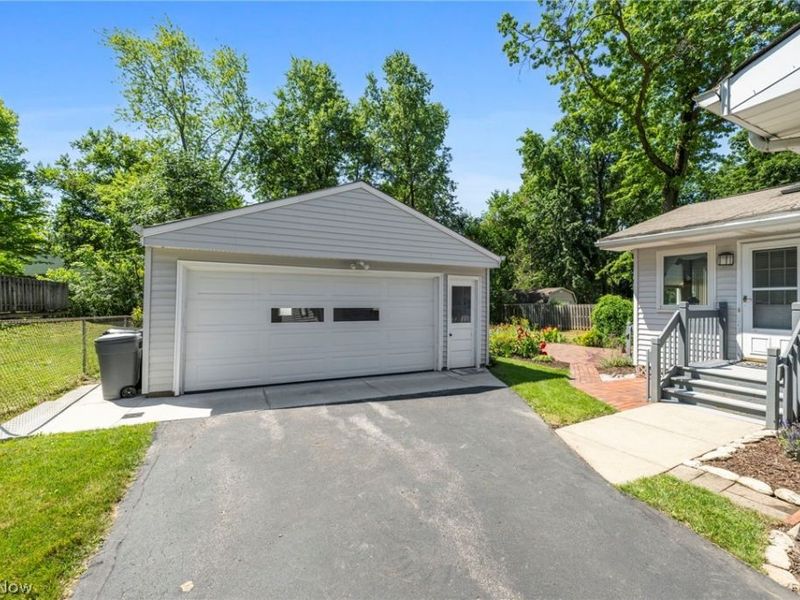 146 Lowrie Boulevard, Northfield, OH 44067 Photo 5