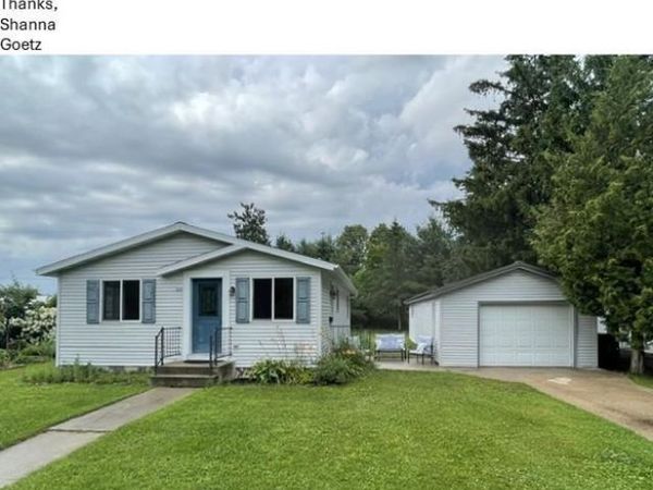 320 W Poplar Street, Plainfield, WI 54966