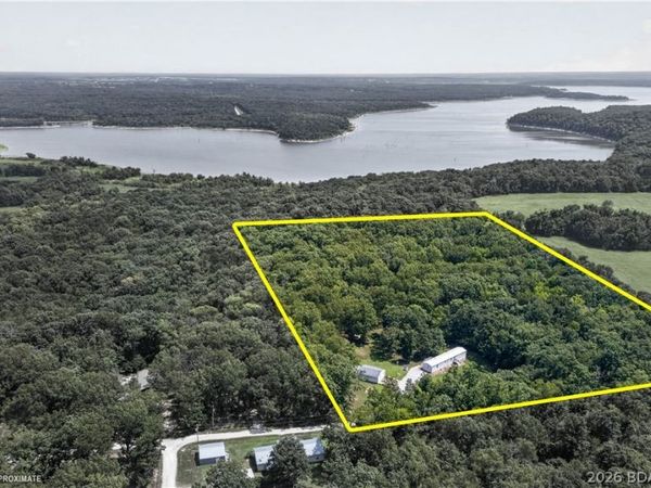 25694 Chokecherry Lane, Warsaw, MO 65355