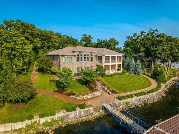1015 Anemone Road, Lake Ozark, MO 65049