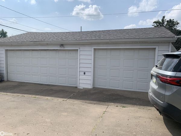 410 W Main Street, Knoxville, IA 50138