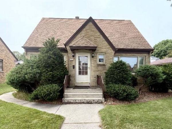 1712 S 17th STREET, Sheboygan, WI 53081