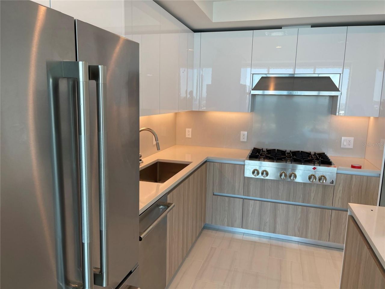400 Central Avenue , Unit 2708, Saint Petersburg, FL 33701 Photo