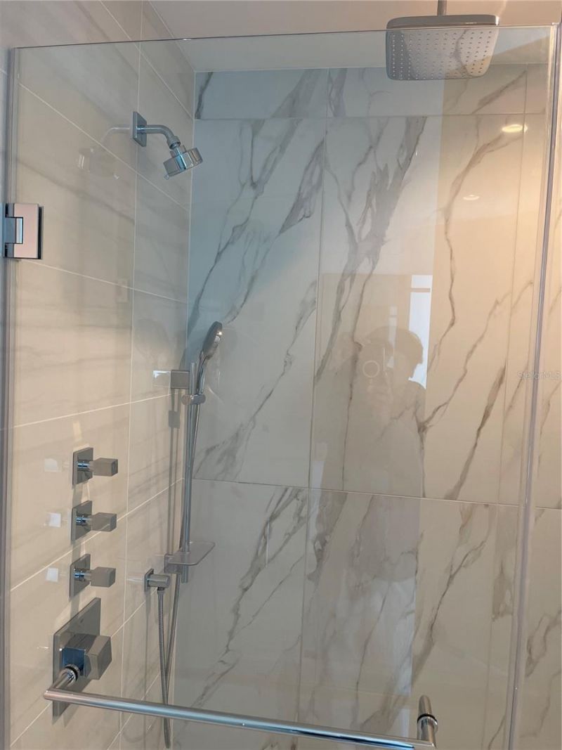 400 Central Avenue , Unit 2708, Saint Petersburg, FL 33701 Photo