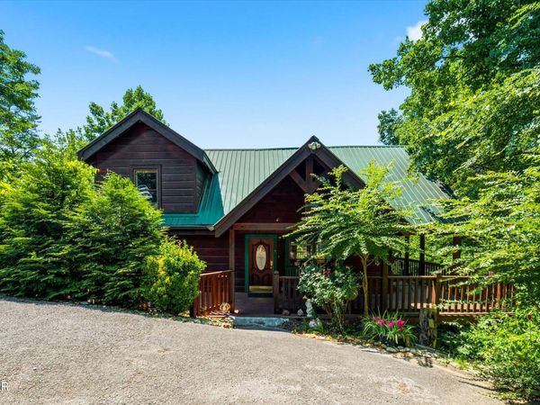 2606 Tree Top Way , Pigeon Forge, TN 37863