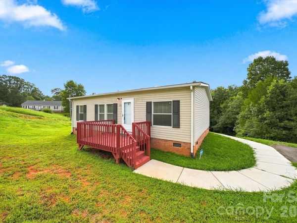8660 Hollywood Drive, Connelly Springs, NC 28612