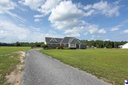 1119 Mclaughlin Rd photo 4
