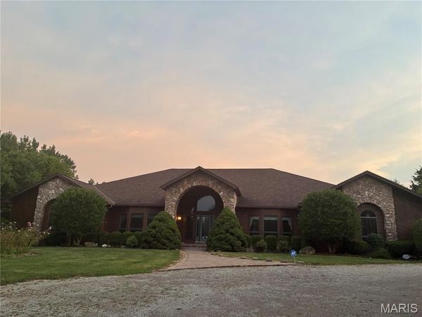 58079 Dow Trail , Hannibal, MO 63401