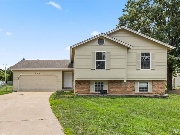 109 Golden Harvest Court , St Peters, MO 63376