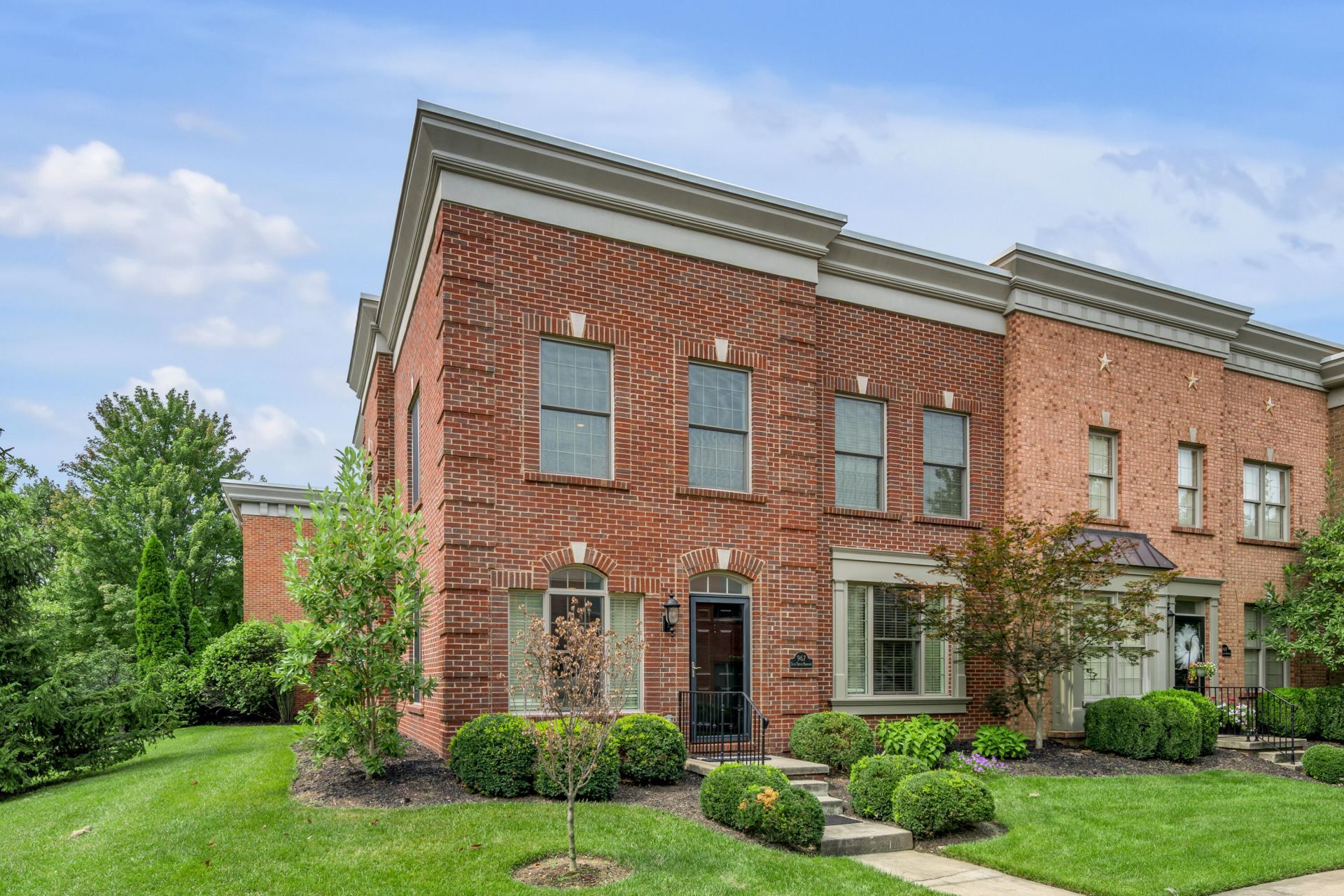 967 Star Shoot Parkway, Lexington, KY 40509 Main Photo