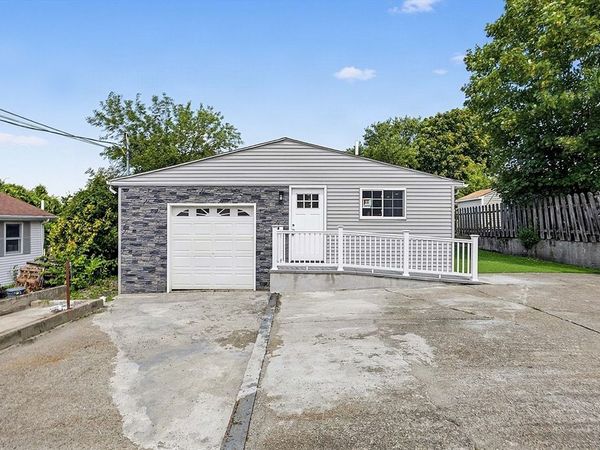 24 Emerson St, Fall River, MA 02720