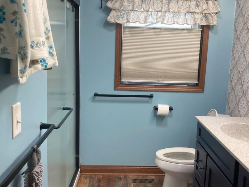 805 Maplewood, Willard, OH 44890 Photo 12