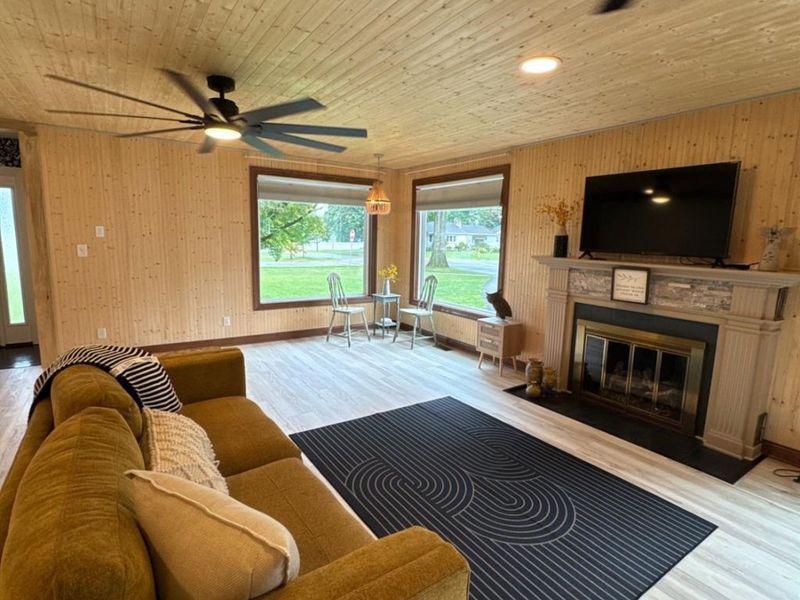 805 Maplewood, Willard, OH 44890 Photo 4