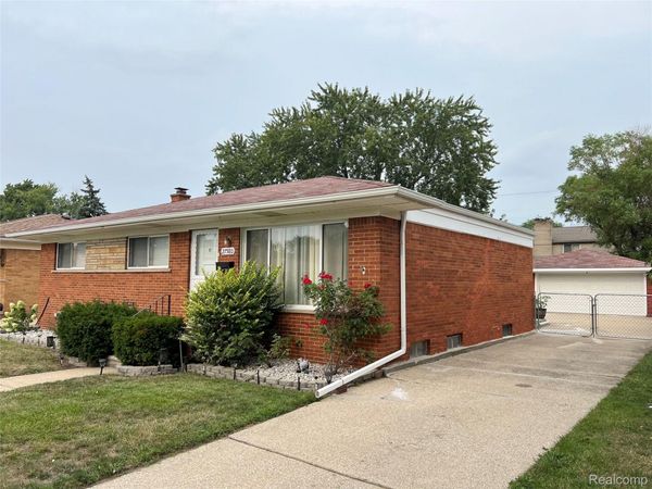 27580 Jean Road, Warren, Mi 48093