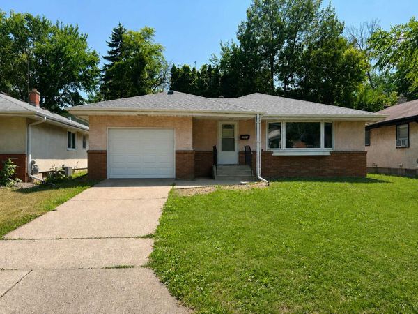 1600 Suburban Avenue , Saint Paul, MN 55106